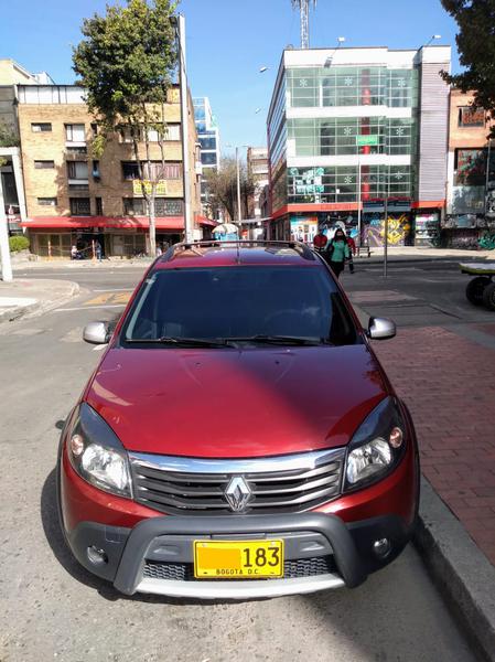 Renault 12 • 2012 • 59,800 km 5