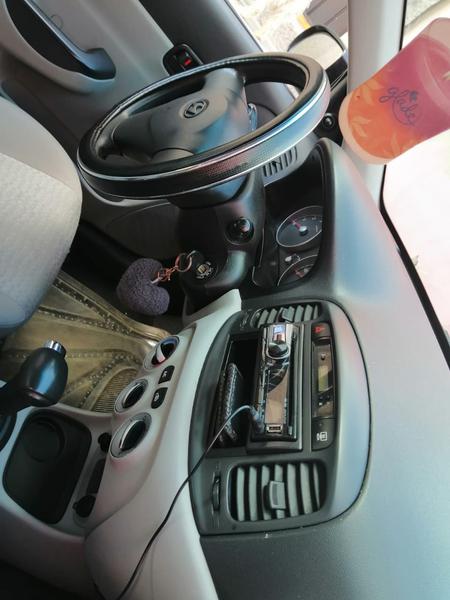 Dodge Attitude • 2011 • 170,000 km 3