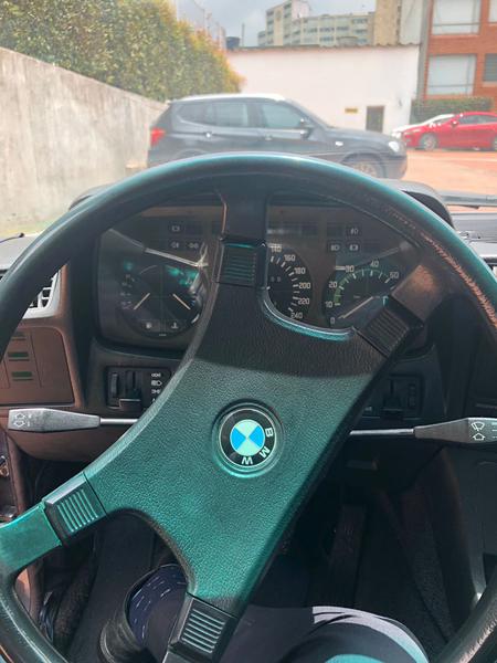 BMW E60 • 1990 • 4,000 km 1