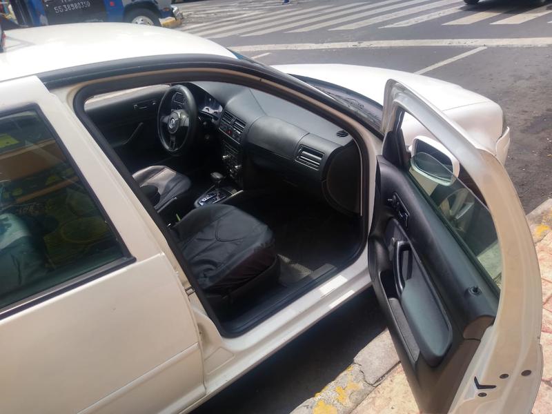 Volkswagen Jetta • 2013 • 96,359 km 3