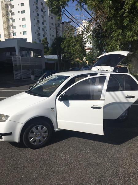 Škoda Fabia • 2002 • 2,002 km 1