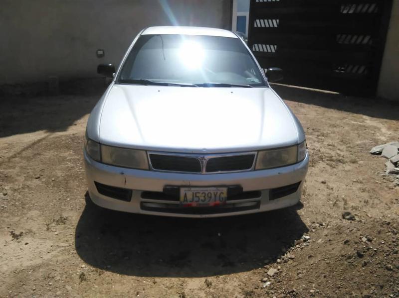 Mitsubishi Lancer • 2006 • 621,576 km 1