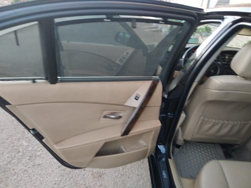 BMW E60 • 2006 • 220,000 km 8