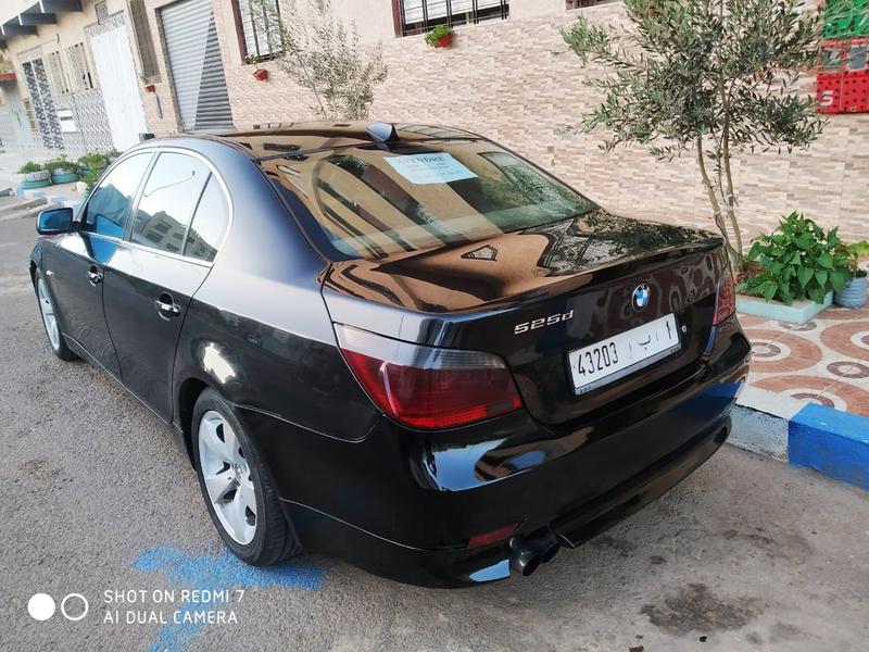 BMW E60 • 2006 • 220,000 km 2