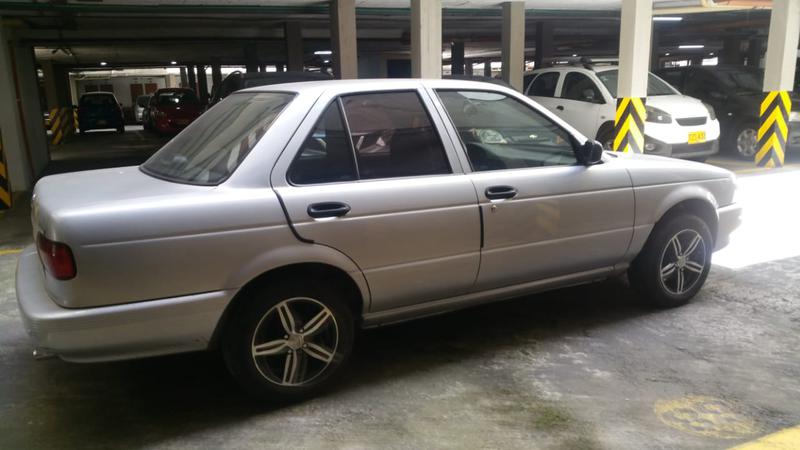 Nissan Sentra • 2012 • 57,000 km 1