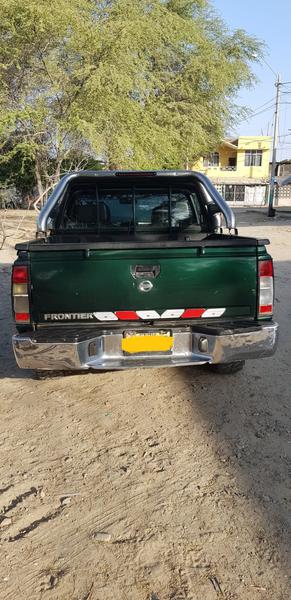 Nissan Frontier • 2009 • 250,000 km 6