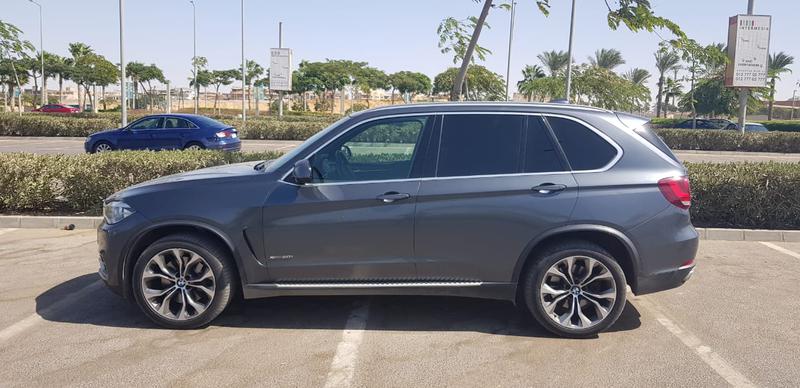 BMW X5 • 2018 • 6,200 km 2