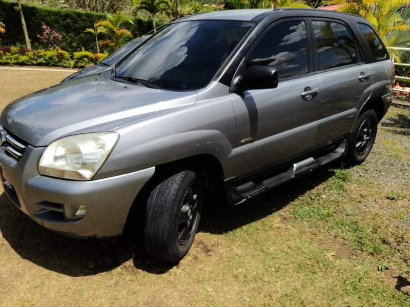 Kia Sportage • 2008 • 218,000 km 7