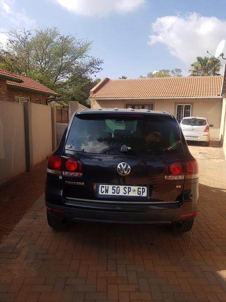 Volkswagen Touareg • 2008 • 187,369 km 2