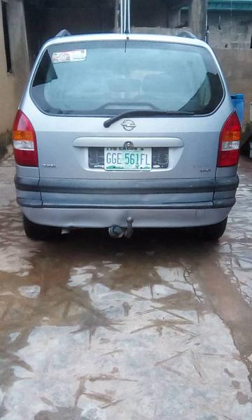 Opel Zafira • 2005 • 292,888 km 2