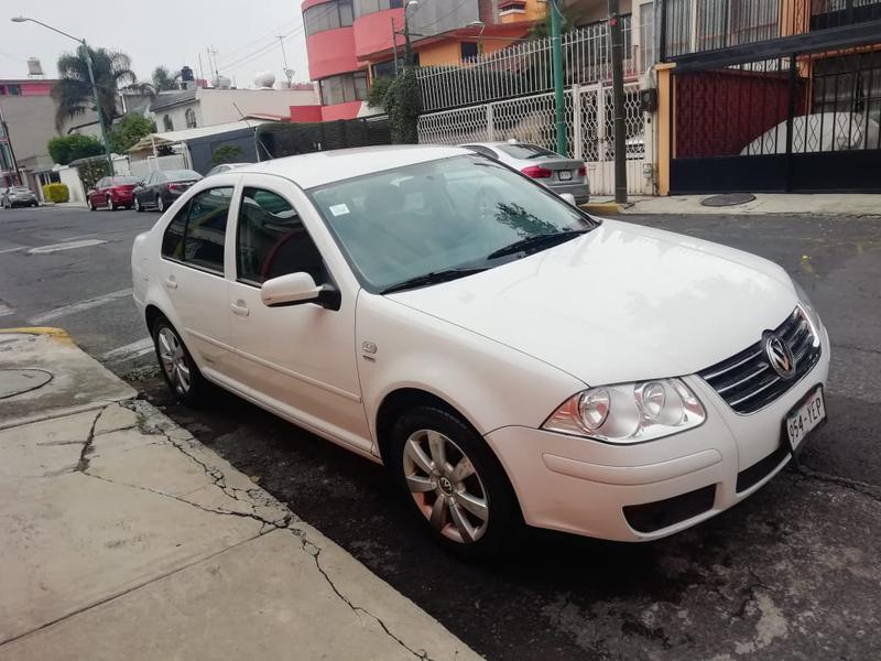 Volkswagen Jetta • 2012 • 80,000 km 1