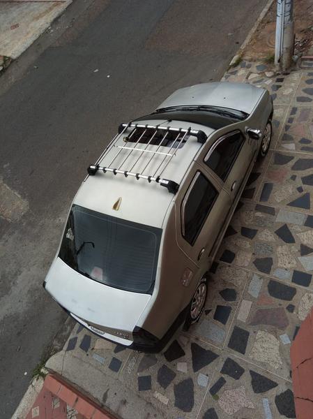 Renault Logan • 2008 • 93,000 km 2