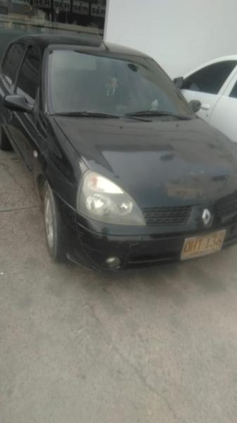 Renault Clio • 2008 • 200,000 km 1