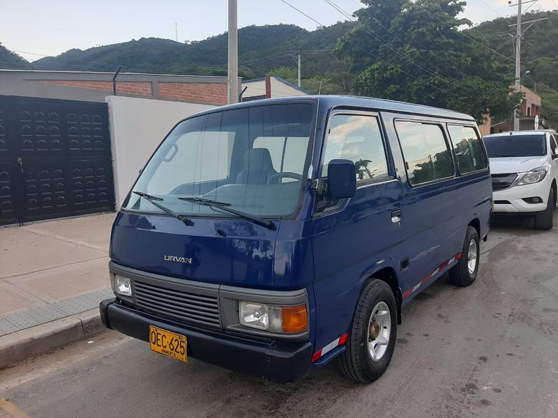 Nissan Urvan • 1997 • 123,456 km 9