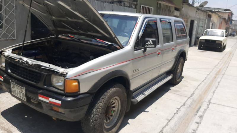 Chevrolet Luv • 1992 • 100,000 km 4