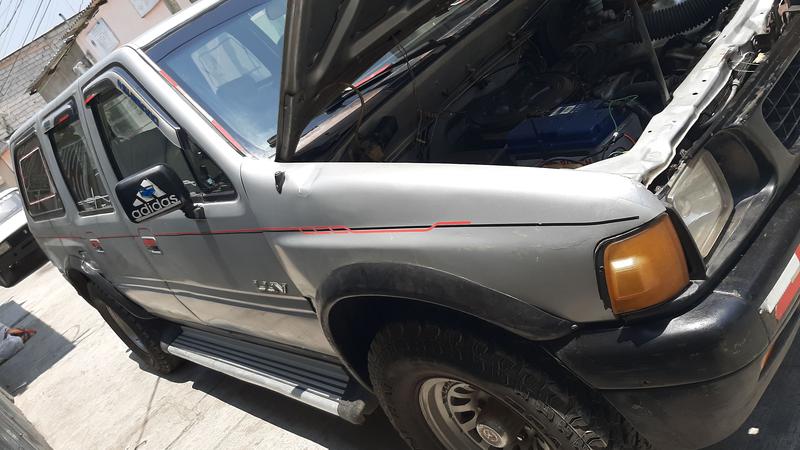 Chevrolet Luv • 1992 • 100,000 km 3