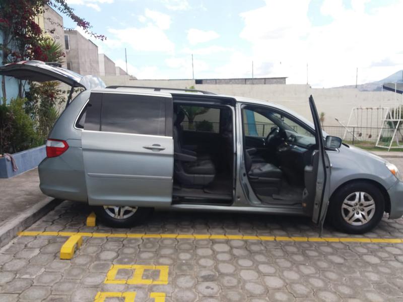 Honda Pilot • 2005 • 277,000 km 6