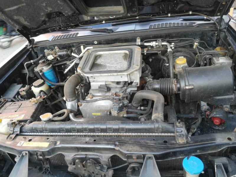 Nissan Navara • 2004 • 309,000 km 4