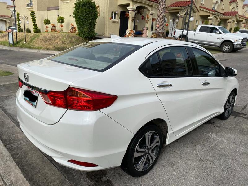 Honda City • 2016 • 92,000 km 17
