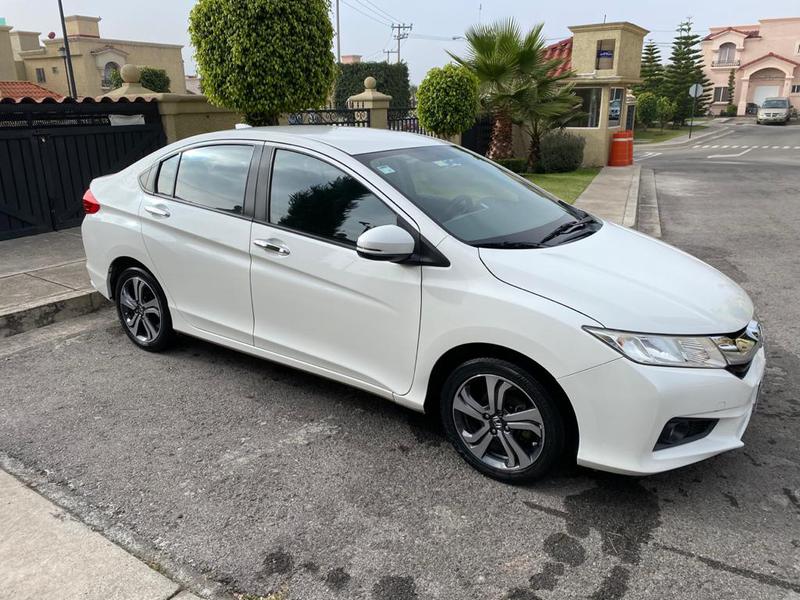 Honda City • 2016 • 92,000 km 9