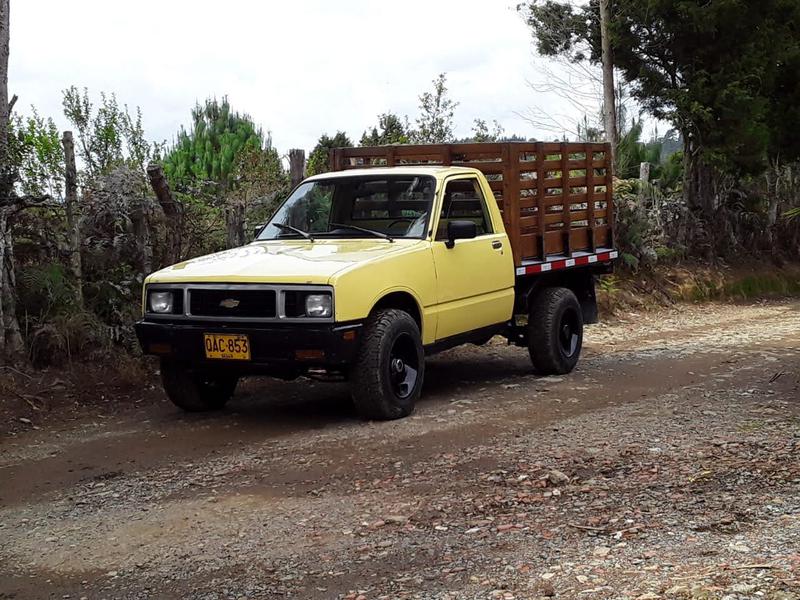 Chevrolet Luv • 1989 • 92,000 km 3