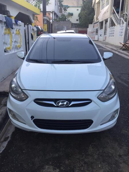 Hyundai Accent • 2014 • 140,000 km 2