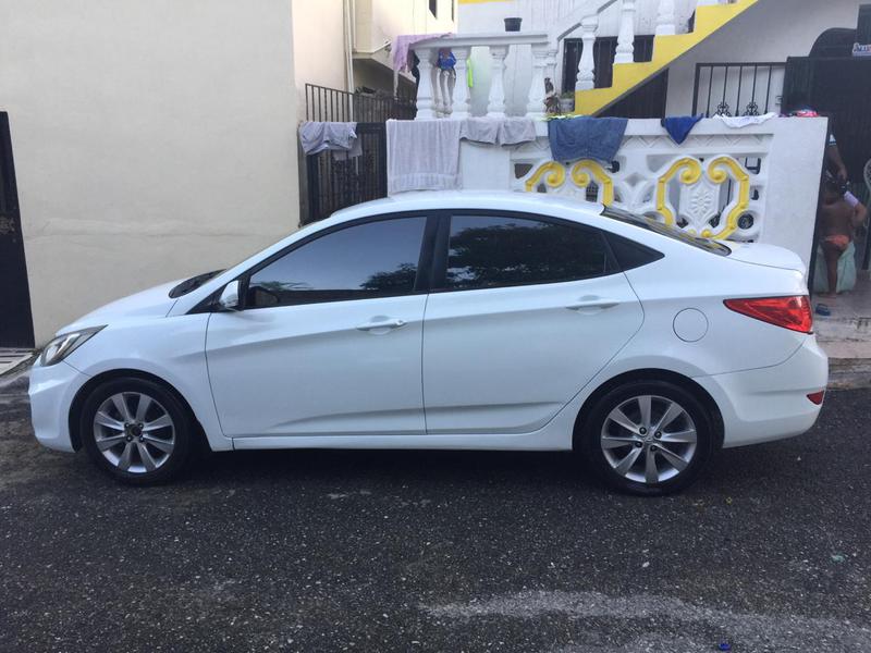 Hyundai Accent • 2014 • 140,000 km 6