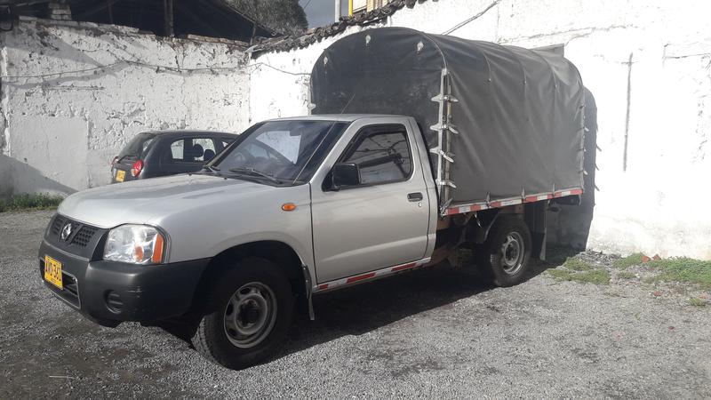 Nissan Np300 • 2013 • 126,101 km 1