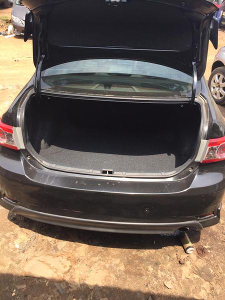 Toyota 4 Runner Limited • 2013 • 157,000 km 2