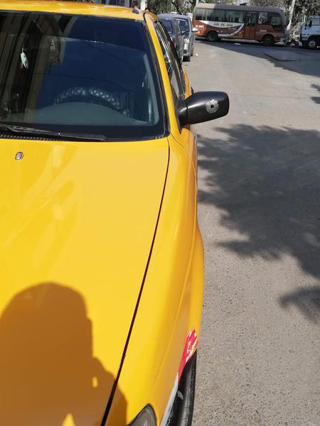 Nissan  • 2002 • 1,500 km 3