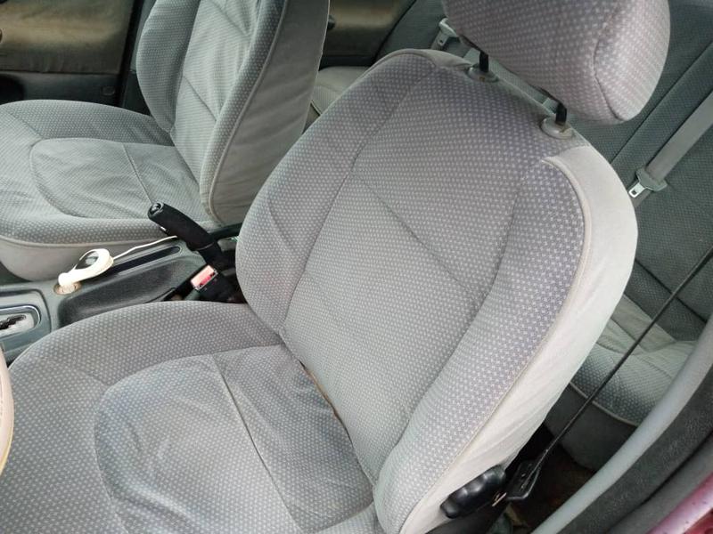 Peugeot  • 2004 • 11,000 km 4