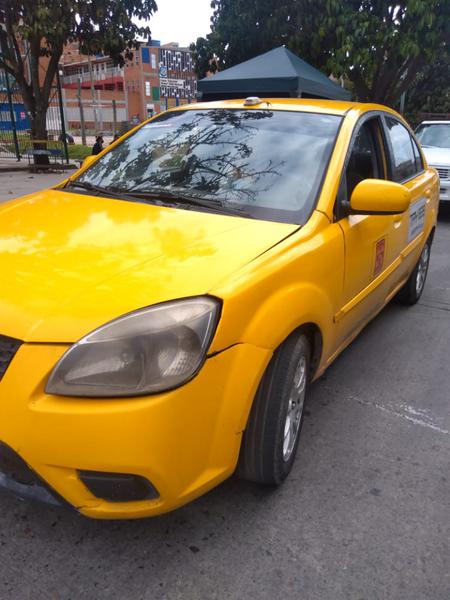 Kia Rio • 2012 • 8,023 km 7