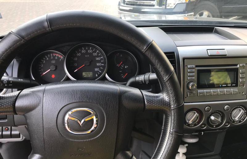 Mazda BT • 2016 • 65,000 km 3