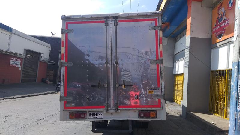 Hino Dutro • 2017 • 130,000 km 6