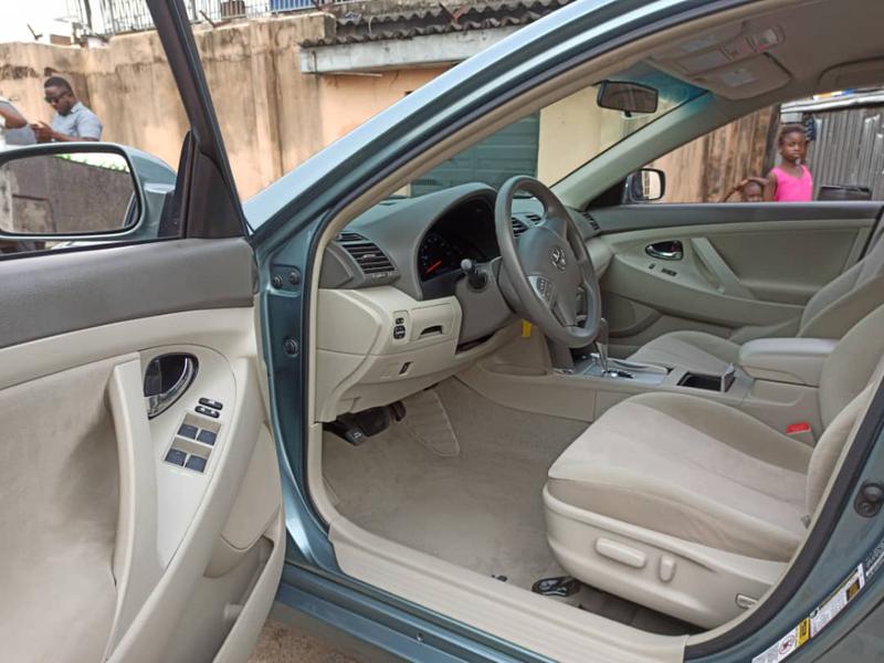 Toyota Camry • 2010 • 93,478 km 3