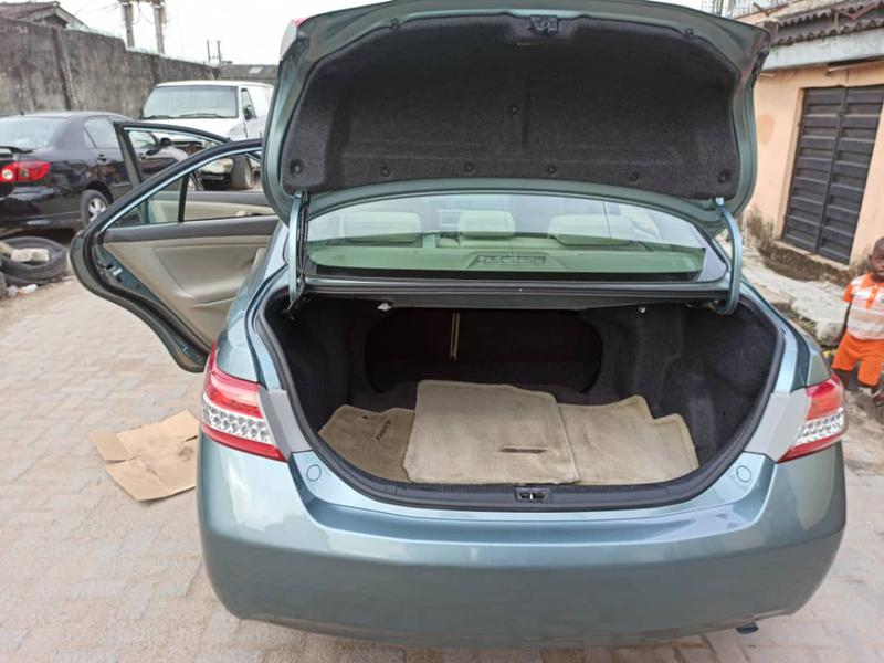 Toyota Camry • 2010 • 93,478 km 10