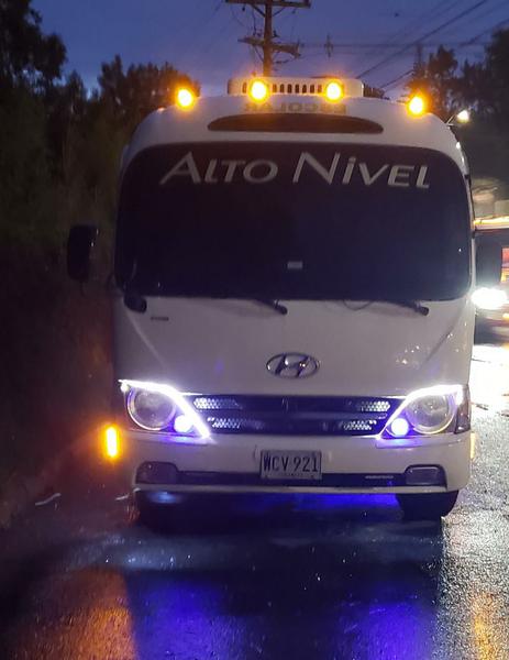 Hyundai H1 Bus • 2014 • 1 km 1