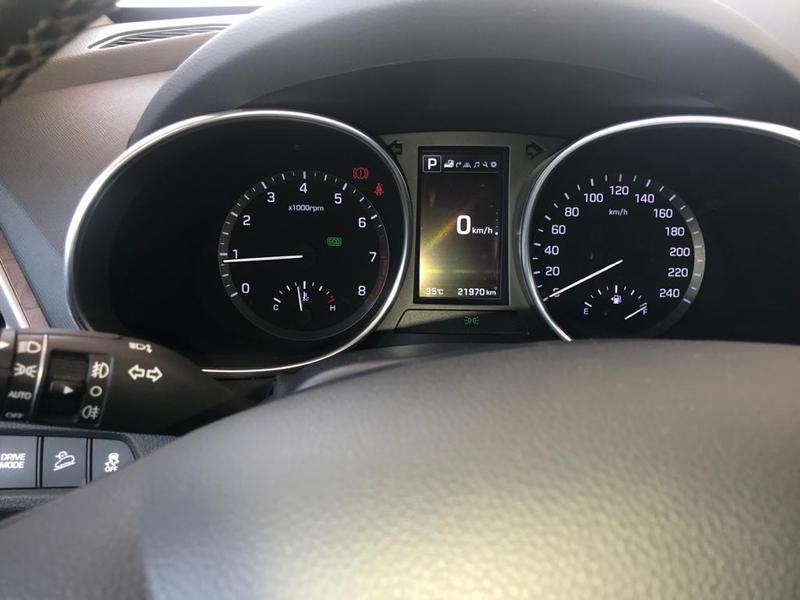 Hyundai Santa Fe • 2019 • 21,970 km 6