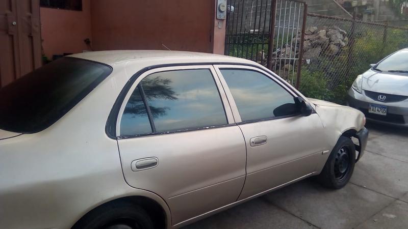 Toyota Corolla • 2002 • 278,496 km 3