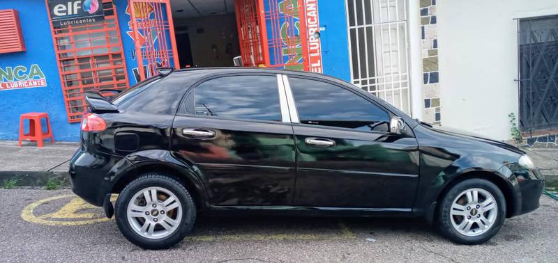 Chevrolet Optra • 2008 • 174 km 11