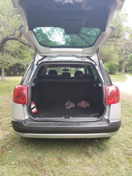 Peugeot 207 SW • 2012 • 142,000 km 10