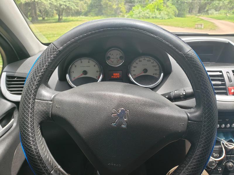 Peugeot 207 SW • 2012 • 142,000 km 4