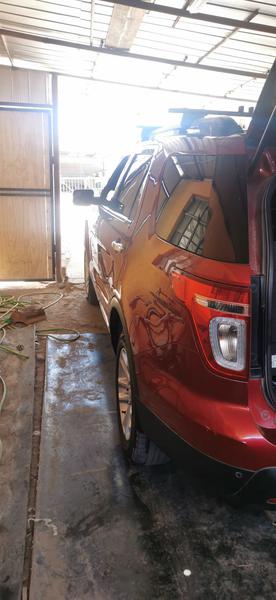 Ford Explorer • 2013 • 165,000 km 2