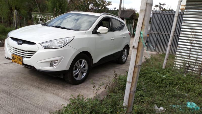 Hyundai Tucson • 2012 • 65,000 km 1