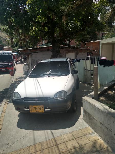 Chevrolet Corsa • 1997 • 209,000 km 2