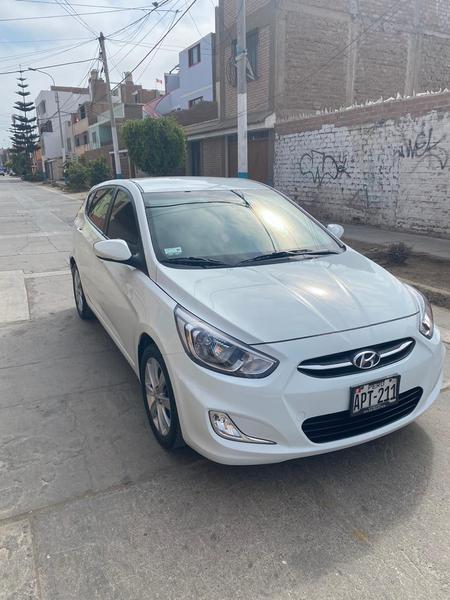 Hyundai Accent • 2016 • 54,600 km 7