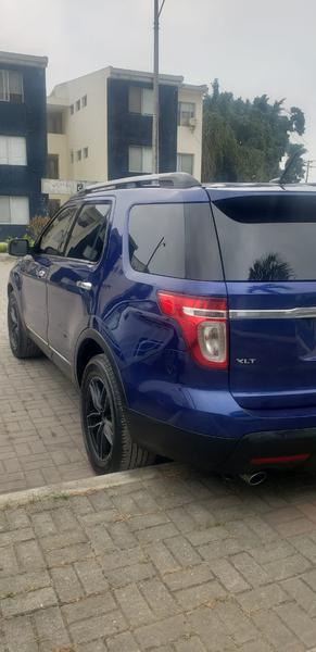 Ford Explorer • 2014 • 80,000 km 3