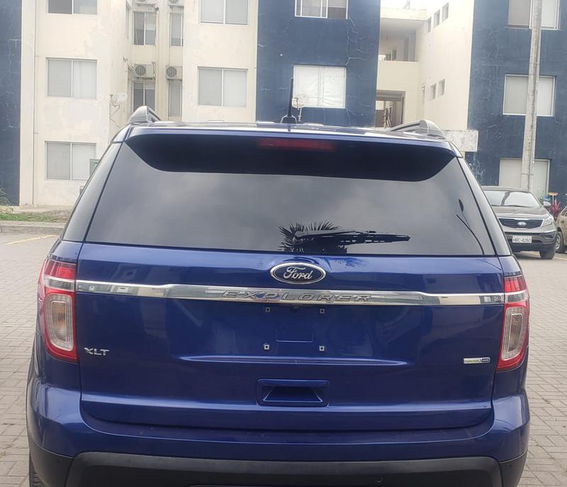 Ford Explorer • 2014 • 80,000 km 19