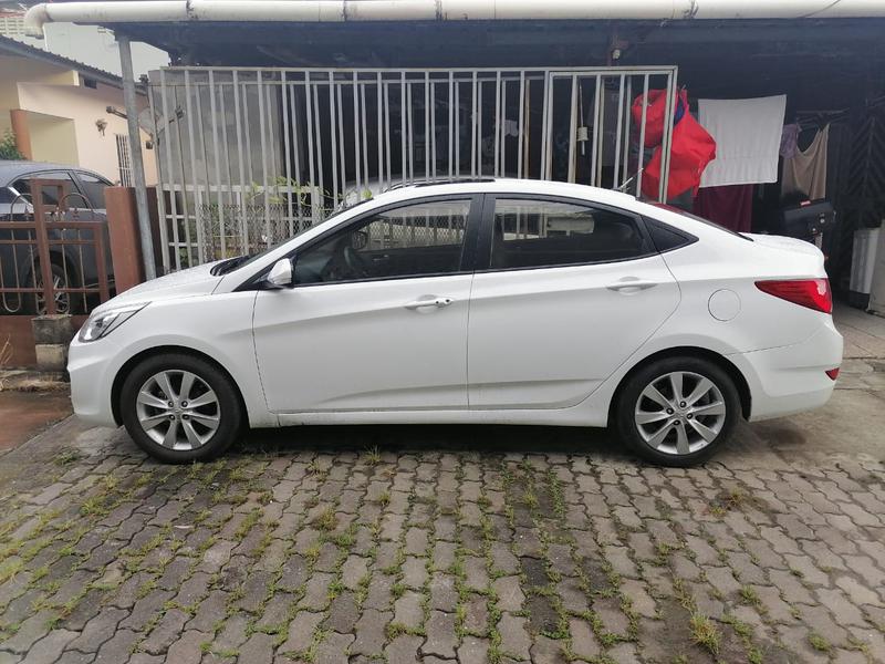 Hyundai Accent • 2018 • 50,000 km 3