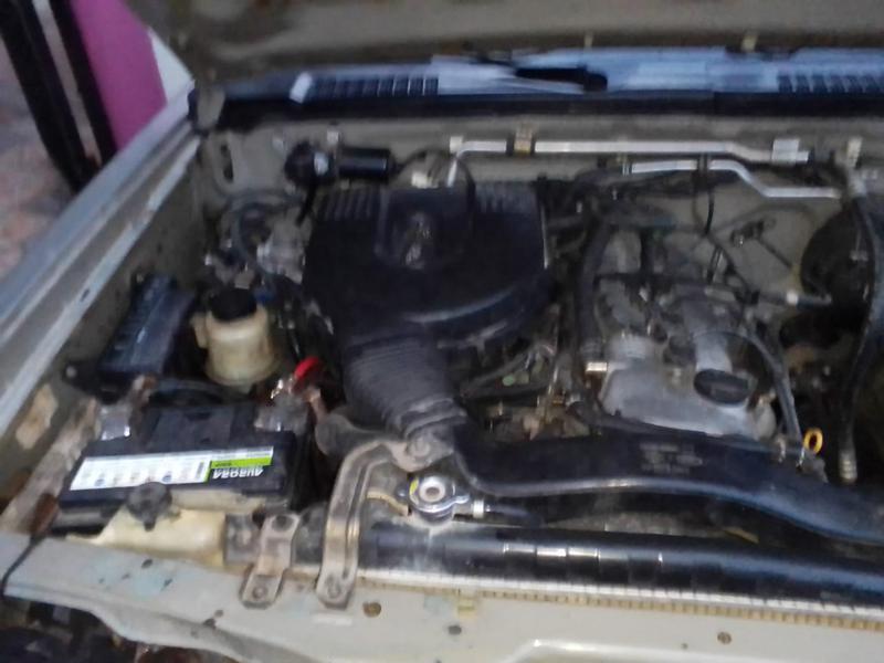 Nissan Frontier • 2004 • 143,401 km 3